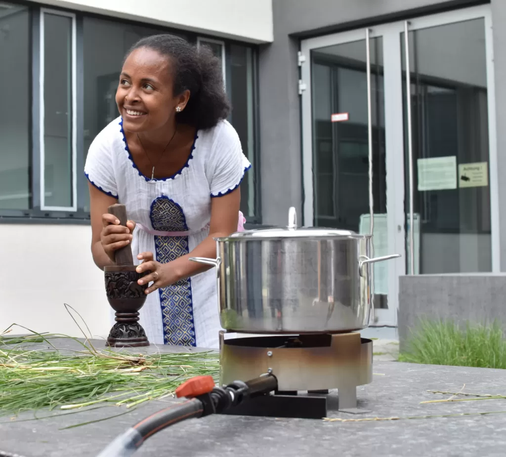 cooking on biogas